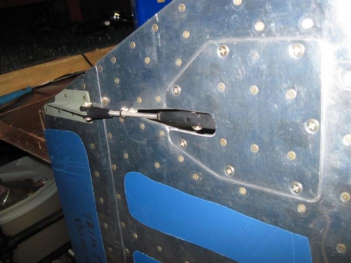 Servo mounted in left elevator.