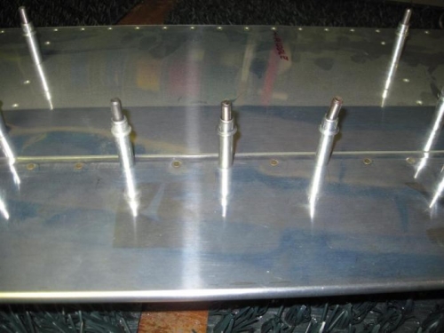 Started riveting the flap skins to the ribs and to each other.