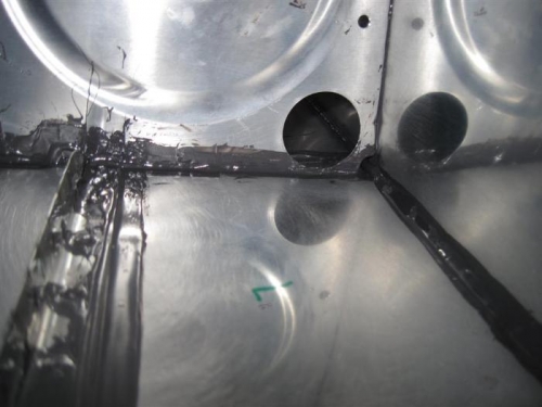 The tank interior at the first bay, the baffle is on the right.  Joint doesn't look too bad.