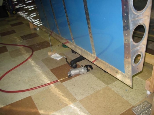 The trailing edge all riveted to the rear spar.