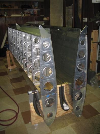 Wings reversed in the stand.  Maybe I will reverse them again after finishing the right one.