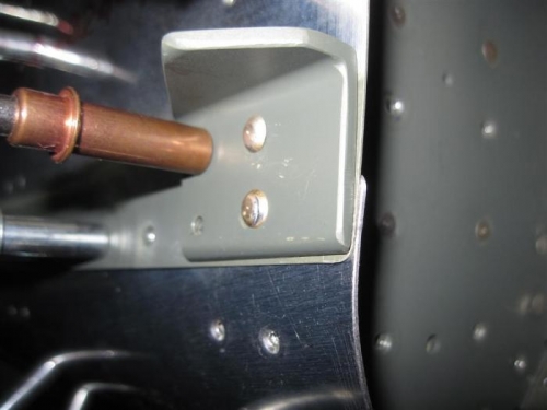 Also decided to use AN470 rivets on the rudder stop.