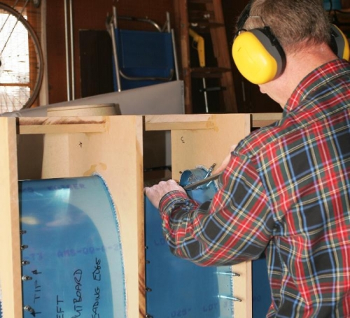 Filling the Edges of the Landing Light Cutout