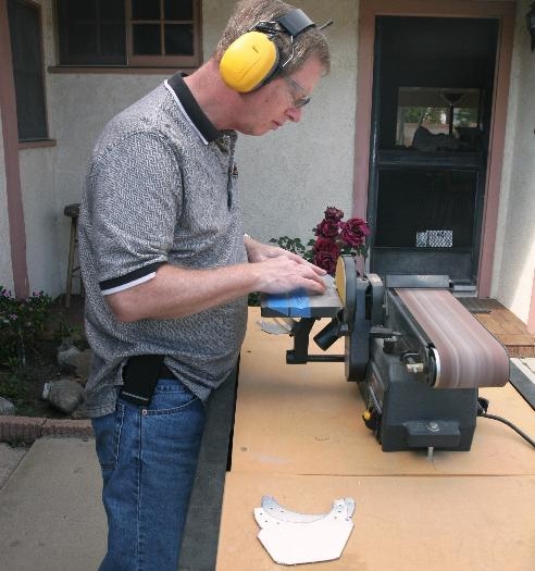 Using my Disk Sander to Smooth and Deburr a Landing Light Bracket