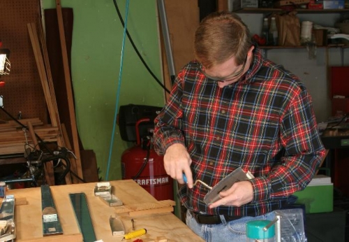 Deburring LH HS-404 Nose Rib