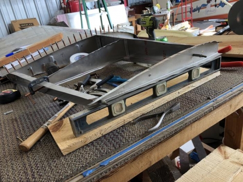 begin framing up the right wingtip