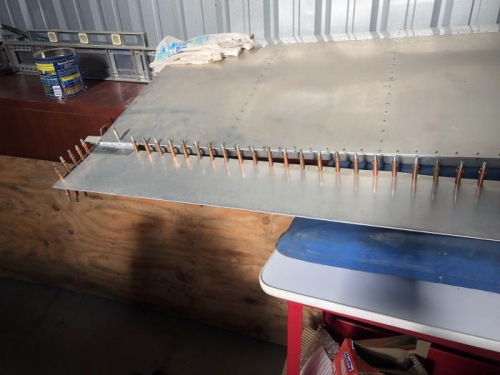 aileron hinge installation