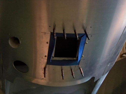 First fitting fo the carb air box baffling. Trimming still to do.