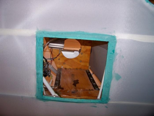 Battery compartment door installed.