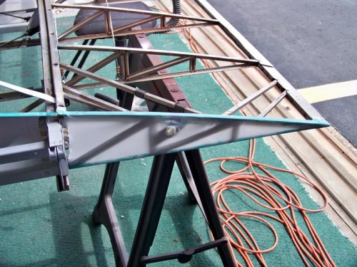 Part of the wing root area covering.