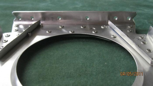 Root Rib and Attach Anglewith notch cut in top and bottom.