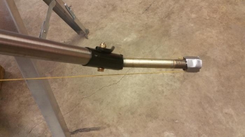 String indicates a slight toe-in also.