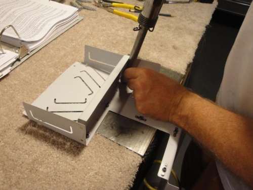 Back-riveting using an off-set flat-head riveter