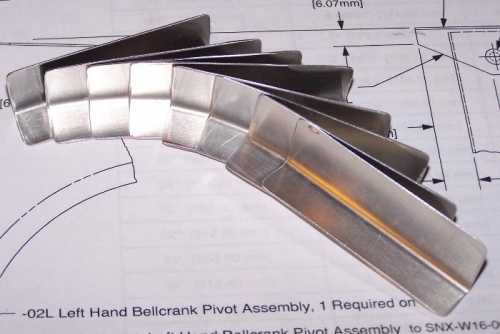 Cut / Deburred -09 Clips