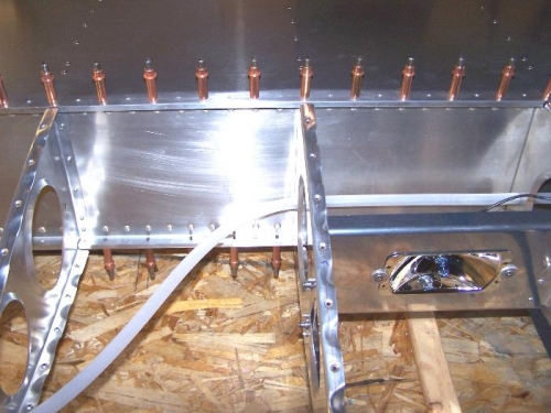 Installed Lamp & Bracket / Wiring Conduit