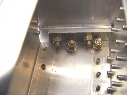 Installation of AN525 HW thru Side Skin / T-Deck