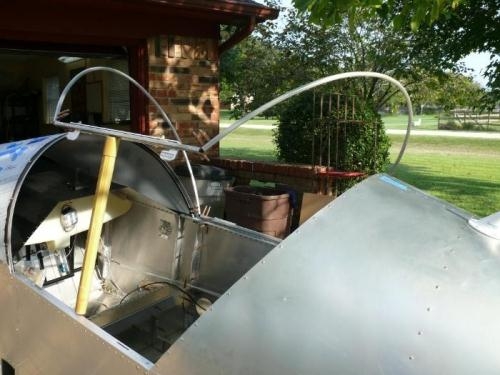 And it even flips open!