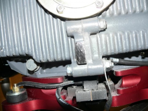 Shiny boss in the center trimmed