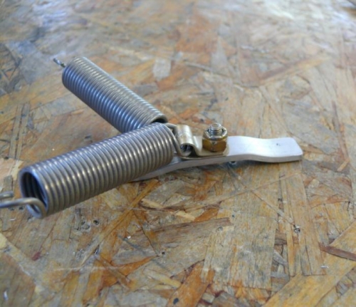 Exhaust Support Springs & Bracket