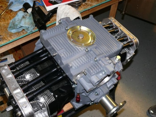 Oil screen / drain plug installed