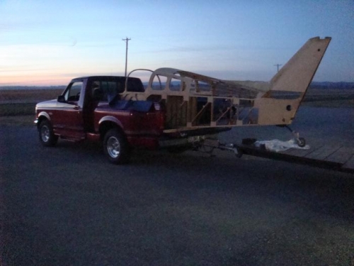 Mike's truck towed Gale Derosier's (retired TWA/AA) trailer with  the spar on it.