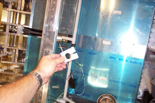 Center flap rod bushing