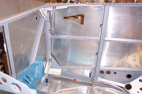 Right Fuel line vent