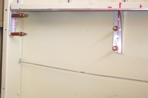 Middle bracket installed