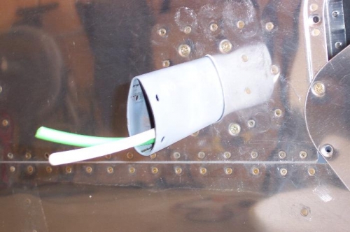 Pitot tube standoff mounted