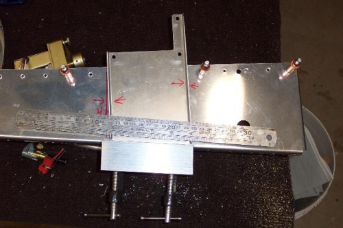 Servo bracket fitup